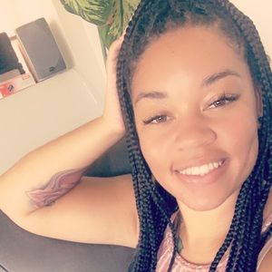 Meet your Posher, Melaina